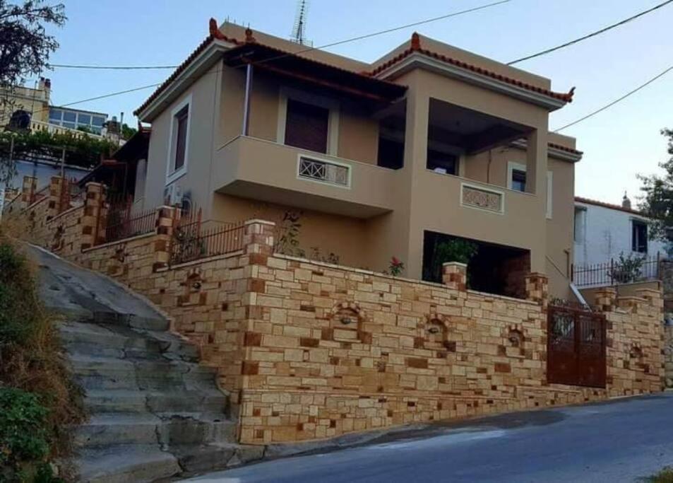Gavrilis Apartments Nenita Exterior photo
